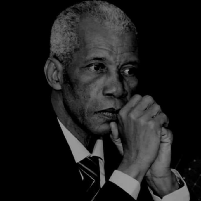 Sheikh Alassane Sène rend hommage à Bruno Diatta : Bruno Diatta, le phare du palais s’est éteint Sheikh Alassane Sène rend hommage à Bruno Diatta : Bruno Diatta, le phare du palais s’est éteint