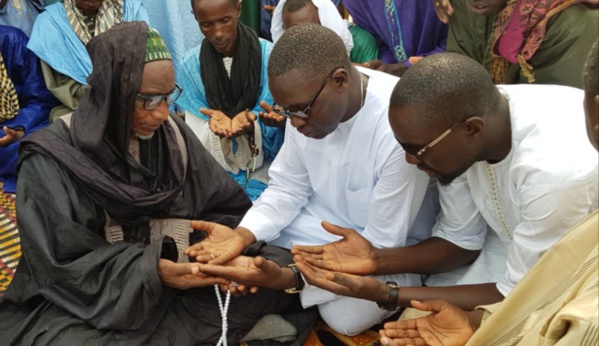 DAROU- MOUKHTY - Ibrahima Sall prêche pour Macky chez les chefs religieux et commerçants du Ndiambour DAROU- MOUKHTY - Ibrahima Sall prêche pour Macky chez les chefs religieux et commerçants du Ndiambour