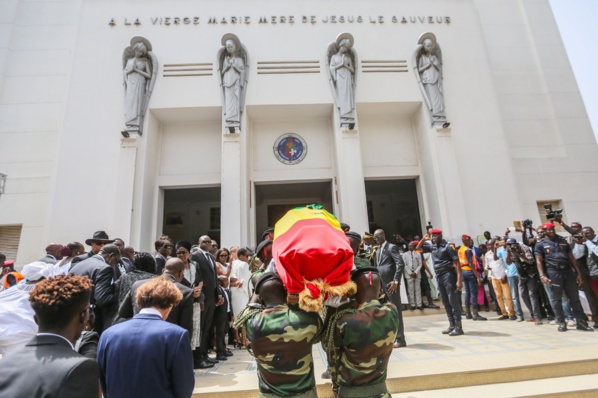 Les images de la levée du corps de feu Bruno Diatta Les images de la levée du corps de feu Bruno Diatta