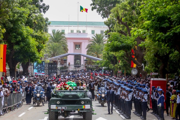 Suite images levée du corps du ministre , Bruno Diatta chef de protocole du Président Suite images levée du corps du ministre , Bruno Diatta chef de protocole du Président