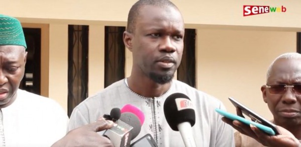 Prière vendredi Médina Baye : Ousmane Sonko provoque une bousculade Prière vendredi Médina Baye : Ousmane Sonko provoque une bousculade