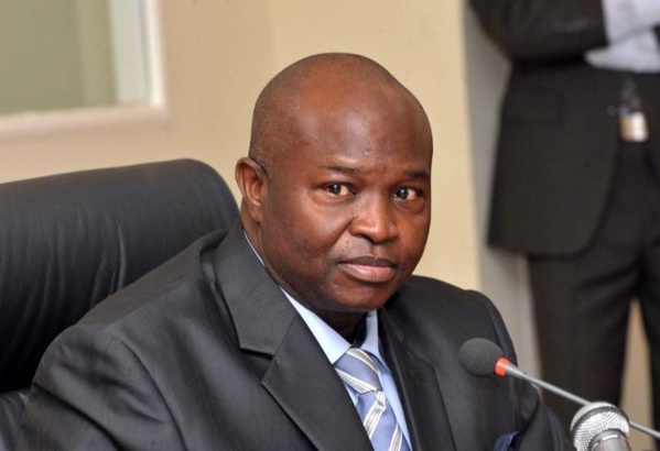 Les partisans d’ABC déversent leur colère au premier ministre M. Boun Abdallah Dionne… Les partisans d’ABC déversent leur colère au premier ministre M. Boun Abdallah Dionne…