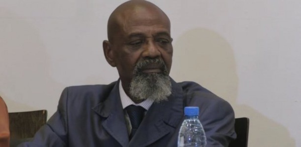 Pape Samba Mboup : "Le jour où Bruno Diatta a sauvé Macky Sall de justesse…" Pape Samba Mboup : "Le jour où Bruno Diatta a sauvé Macky Sall de justesse…"