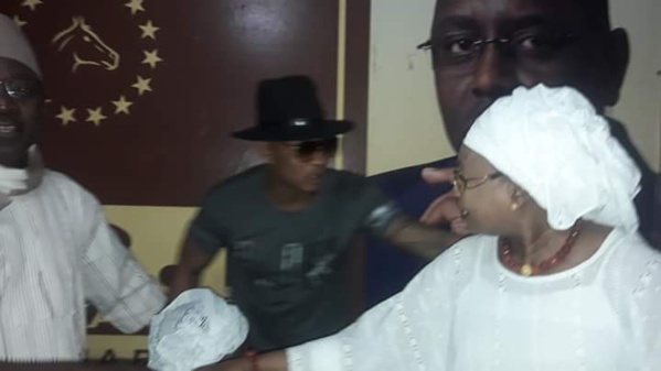Photos: El Hadji Diouf au siège de l’Apr