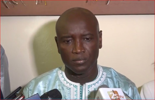 Série de meurtres dans la banlieue : le ministre de l'Intérieur menace et annonce la construction d’un commissariat à Keur Massar Série de meurtres dans la banlieue : le ministre de l'Intérieur menace et annonce la construction d’un commissariat à Keur Massar