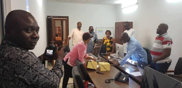 En attendant le lancement de leur télévision prévu en fin d'année, les démissionnaires de Futurs Médias lancent ce jeudi 18 octobre "I.Radio" En attendant le lancement de leur télévision prévu en fin d'année, les démissionnaires de Futurs Médias lancent ce jeudi 18 octobre "I.Radio"