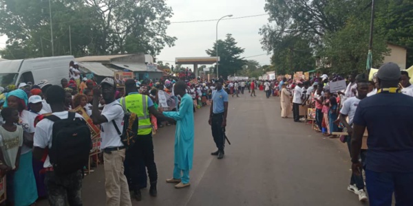 Mamina Daffé bat le record de la mobilisation à Bignona et le Président Macky SALL est satisfait du DAC de Séfa