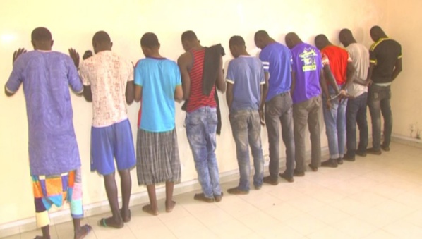 Touba – 276 personnes interpellées, 31 accidents, 1 mort et des faux billets saisis Touba – 276 personnes interpellées, 31 accidents, 1 mort et des faux billets saisis