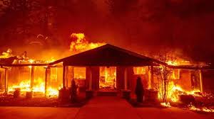 Au moins neuf morts dans les incendies qui ravagent la Californie