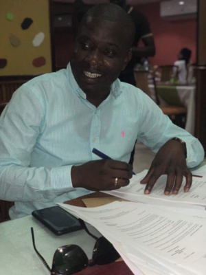 Ibou Sow Ardo, Président des Jeunes Transitaires Sénégalais vide son sac et fait d'effarantes révélations sur la... Douane Ibou Sow Ardo, Président des Jeunes Transitaires Sénégalais vide son sac et fait d'effarantes révélations sur la... Douane