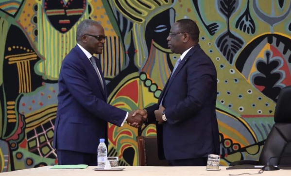 Macky a reçu Tanor et CO pour... Macky a reçu Tanor et CO pour...