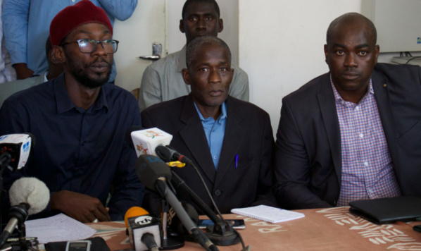 FADEL BARRO SE DEFEND ET MOUILLE ALY NGOUILLE NDIAYE