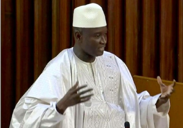 Fichier électoral - Le ministre de l'intérieur reste intransigeant : " Il existe un seul fichier et non 3 fichiers (...) Le fichier ne doit pas être utilisé pour le parrainage des candidats " (Ali Ngouille Ndiaye, ministre de l'intérieur) Fichier électoral - Le ministre de l'intérieur reste intransigeant : " Il existe un seul fichier et non 3 fichiers (...) Le fichier ne doit pas être utilisé pour le parrainage des candidats " (Ali Ngouille Ndiaye, ministre de l'intérieur)