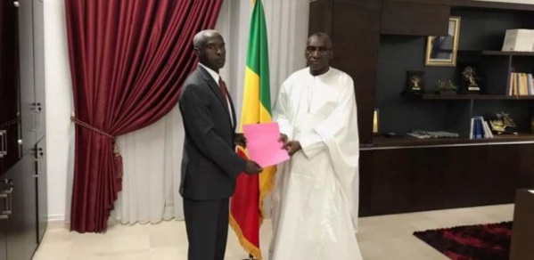 Utilisation de l'aéroport Senghor : Dakar rappelle à l'ordre Washington Utilisation de l'aéroport Senghor : Dakar rappelle à l'ordre Washington