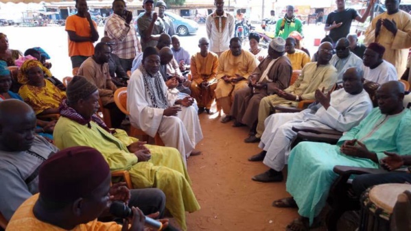 Les images de la tournée politique d'Idrissa Seck à Mbour Les images de la tournée politique d'Idrissa Seck à Mbour