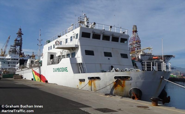 Pour une facture impayée de plus d' un milliard cinq cent millions CFA, le bateau "Diambone", qui assurait la liaison Dakar-Ziguinchor, bloqué en Espagne