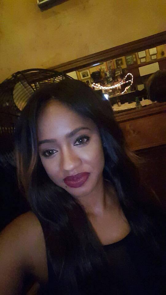 Voici Salma, la fille de feu Sidy Lamine Niass, journaliste au journal LE MONDE ! Voici Salma, la fille de feu Sidy Lamine Niass, journaliste au journal LE MONDE !