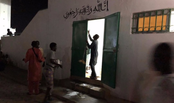 SOULAGÉS PAR LA SORTIE D’AHMED KHALIFA, LES DISCIPLES FONT LE MÉNAGE À LA MORGUE SOULAGÉS PAR LA SORTIE D’AHMED KHALIFA, LES DISCIPLES FONT LE MÉNAGE À LA MORGUE