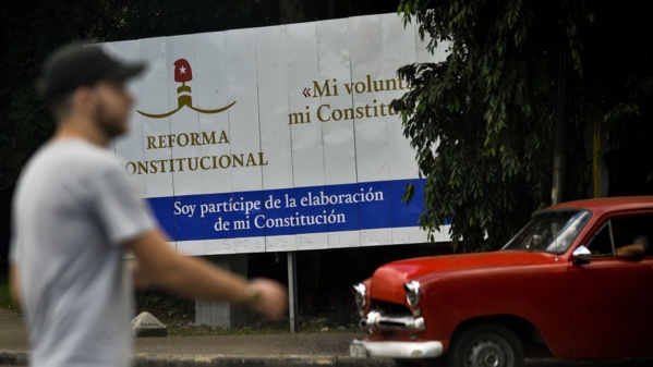 Cuba : le mariage homosexuel ne figurera finalement pas dans la nouvelle Constitution Cuba : le mariage homosexuel ne figurera finalement pas dans la nouvelle Constitution