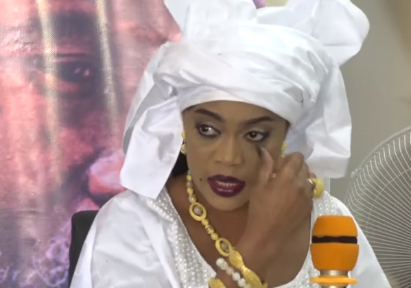 Ce qui n'a jamais été dit sur Sokhna Aïda Diallo, l'illustre épouse de Cheikh Béthio Thioune, qui fête ce vendredi son anniversaire Ce qui n'a jamais été dit sur Sokhna Aïda Diallo, l'illustre épouse de Cheikh Béthio Thioune, qui fête ce vendredi son anniversaire