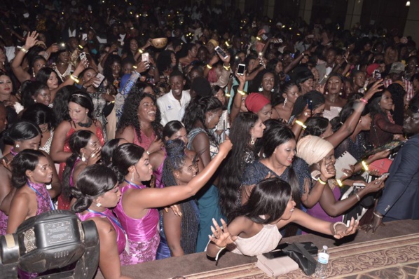 "Live" à guichets fermés chez Barrow- Waly Seck ..."Roi de la musique Séné-Gambienne" "Live" à guichets fermés chez Barrow- Waly Seck ..."Roi de la musique Séné-Gambienne"