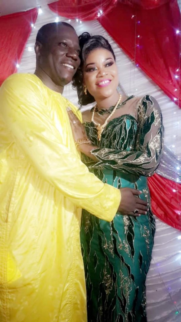 Les mariés Les mariés