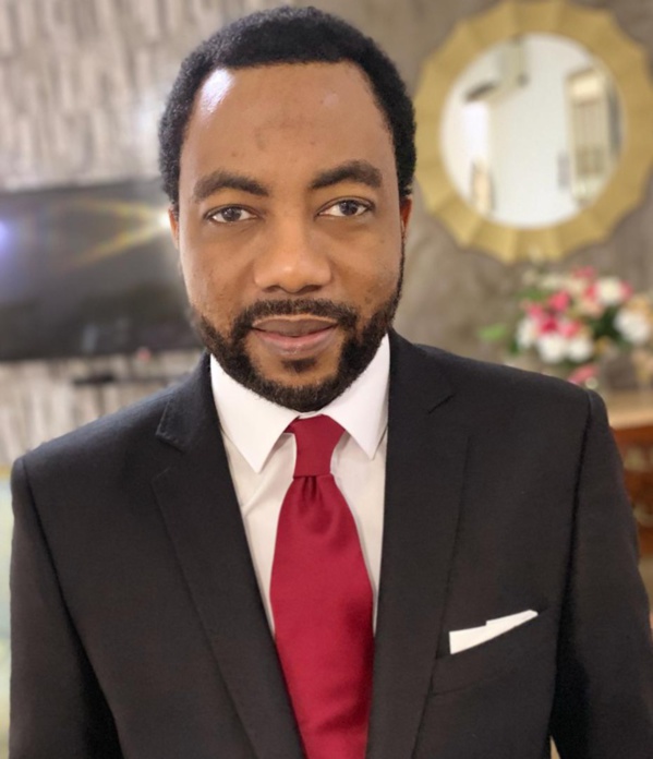 Je renonce à déposer mon dossier de candidature à la présidentielle de 2019 (Par Sheikh Alassane Sène) Je renonce à déposer mon dossier de candidature à la présidentielle de 2019 (Par Sheikh Alassane Sène)