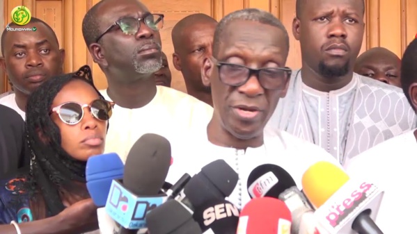 L'opposition Sénégalaise dans la rue vendredi prochain pour... L'opposition Sénégalaise dans la rue vendredi prochain pour...