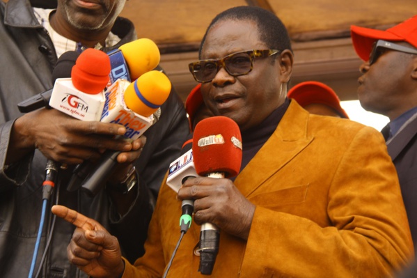 Pape Diop récalé- Pas moins de 15.000 parrains de Bok Guis Guis invalidés Pape Diop récalé- Pas moins de 15.000 parrains de Bok Guis Guis invalidés