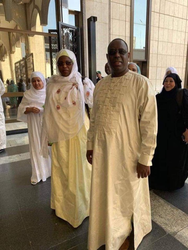 "Oumra Présidentielle"- Macky et sa "family" à la Mecque  (IMAGES)