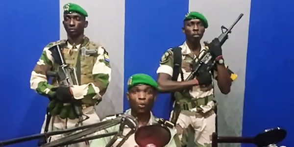 Gabon : coup d'État avorté, le chef des putschistes arrêté Gabon : coup d'État avorté, le chef des putschistes arrêté