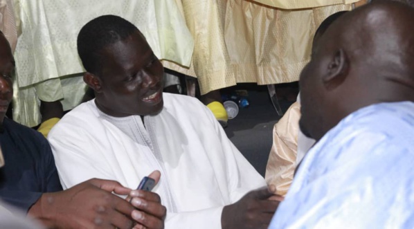 "Thiant" Serigne Saliou -Le jeune responsable de l'APR, Mohamed Sylla réunit tout le gotha du Sénégal...le temps d'une soirée "Thiant" Serigne Saliou -Le jeune responsable de l'APR, Mohamed Sylla réunit tout le gotha du Sénégal...le temps d'une soirée