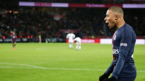 Le dimanche des Bleus: Mbappé buteur, Varane voit rouge Le dimanche des Bleus: Mbappé buteur, Varane voit rouge