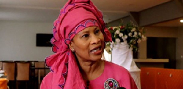 Aïssata Tall Sall se « Mackylle » : « A l’unanimité, nous avons décidé de soutenir le candidat Macky Sall »