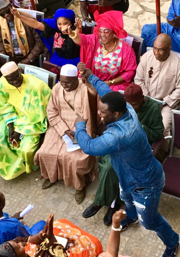 Le "Roi des Arènes" Eumeu SÉNE s'engage à réélire le Pr Macky Sall Le "Roi des Arènes" Eumeu SÉNE s'engage à réélire le Pr Macky Sall