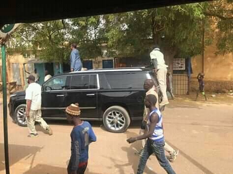 Matam tourne le dos à Me Madické Niang (images )