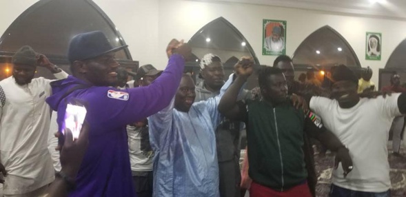 Balla Gaye 2 soutient finalement Macky- Comment Aliou Sall a réussi à convaincre le "Lion de Guédiawaye" Balla Gaye 2 soutient finalement Macky- Comment Aliou Sall a réussi à convaincre le "Lion de Guédiawaye"