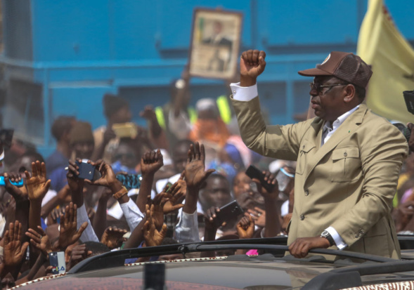 ​De Velingara à Fafacourou, Macky Sall fait foule