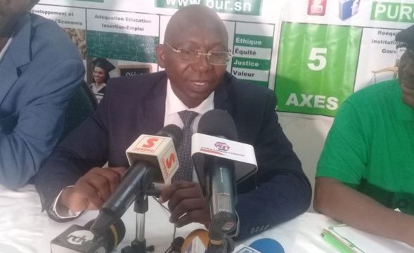 Issa Sall candidat du PUR face à la presse ce mercredi Issa Sall candidat du PUR face à la presse ce mercredi