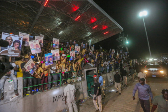 La Jeunesse de Kaolack accueille Macky Sall en fanfare La Jeunesse de Kaolack accueille Macky Sall en fanfare