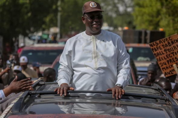 Macky fait foule à Sokone