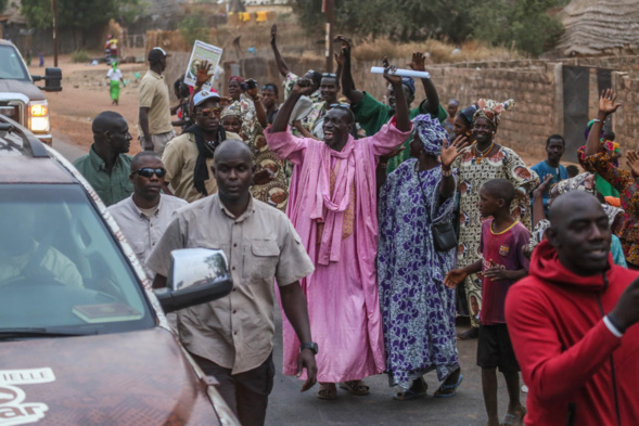 Accident : Macky Sall présente ses condoléances Sonko et appelle à la prudence Accident : Macky Sall présente ses condoléances Sonko et appelle à la prudence