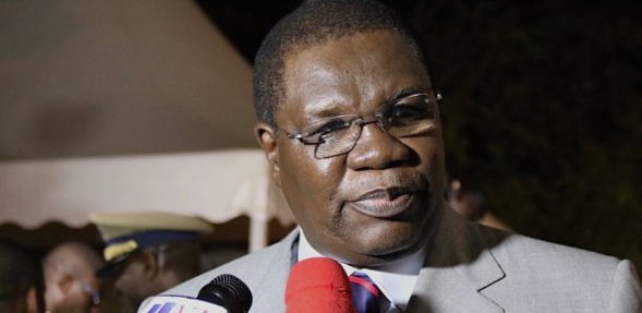 Me Ousmane Ngom : "Abdoulaye Wade est hors sanction et hors d'atteinte" Me Ousmane Ngom : "Abdoulaye Wade est hors sanction et hors d'atteinte"