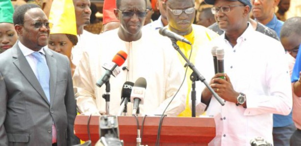 Meeting à Castors : Les promesses d'Amadou Bâ, une fois Macky Sall réélu Meeting à Castors : Les promesses d'Amadou Bâ, une fois Macky Sall réélu
