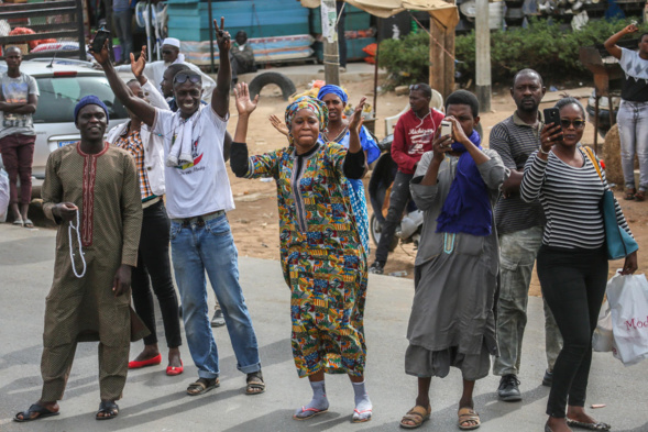 Mbour chante en chœur la victoire de Macky Sall : le refrain triomphal ! Mbour chante en chœur la victoire de Macky Sall : le refrain triomphal !