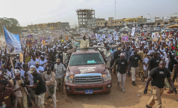 Mbour chante en chœur la victoire de Macky Sall : le refrain triomphal ! Mbour chante en chœur la victoire de Macky Sall : le refrain triomphal !