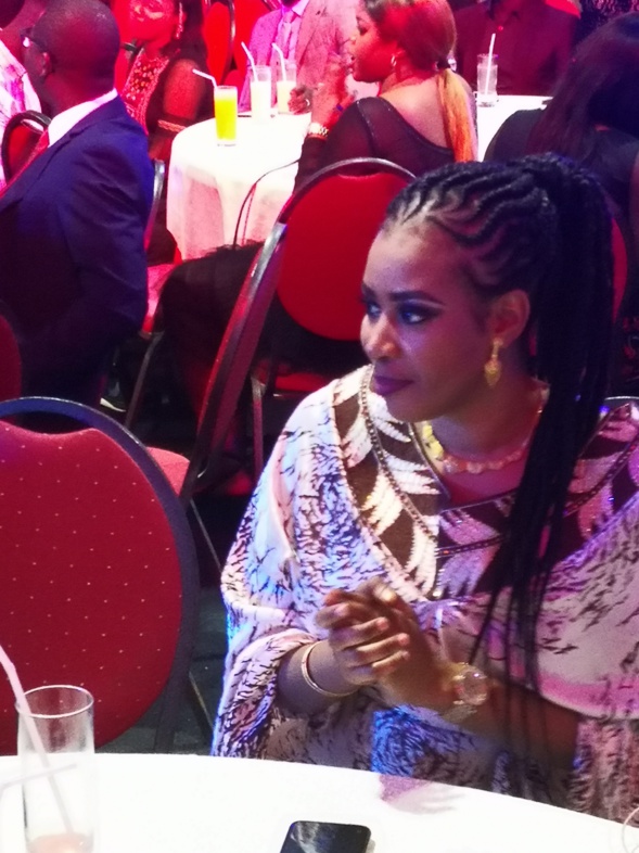 Arrêt sur image! Voici la belle femme de Dame Dieng patron de Léral Arrêt sur image! Voici la belle femme de Dame Dieng patron de Léral