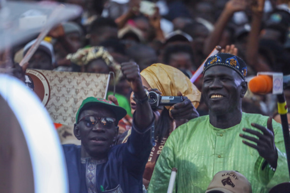  Thiès tombe finalement dans l'escarcelle du... Macky!  (IMAGES EXCLUSIVES)