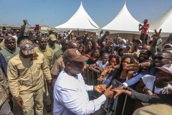 A PIKINE, MACKY SALL S’ENGAGE À CRÉER "UN MILLION D’EMPLOIS", S’IL EST RÉÉLU