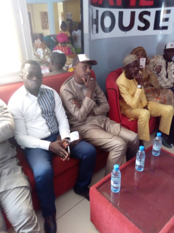 Les Amazones de Liberté 6 derrière DIOP SY se mobilisent pour la réélection de Macky Sall. ( IMAGES ) Les Amazones de Liberté 6 derrière DIOP SY se mobilisent pour la réélection de Macky Sall. ( IMAGES )